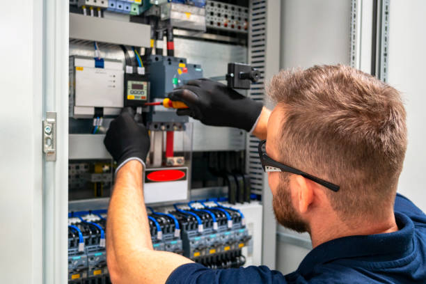 Best Circuit Breaker Repair  in St Ignace, MI